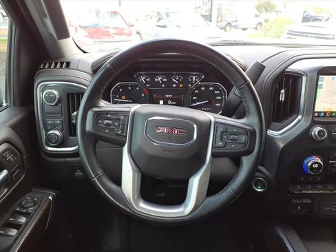 Certified 2023 GMC Sierra 2500 SLT w/ SLT Preferred Package image 17