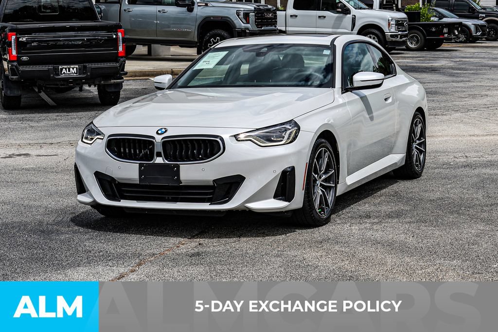 Used 2026 BMW 230i Coupe w/ Premium Package RWD image 3