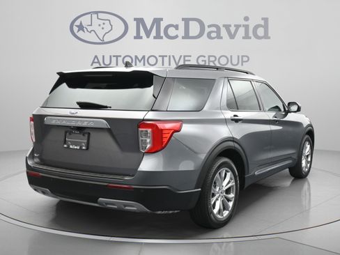 Used 2024 Ford Explorer XLT w/ Equipment Group 202A RWD image 8