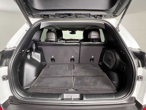 Used 2021 Jeep Cherokee Limited image 27