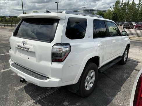 Used 2017 Toyota 4Runner SR5 Premium AWD/4WD image 6