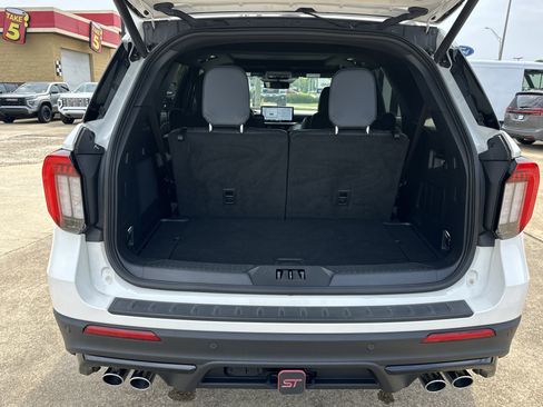 Used 2025 Ford Explorer ST AWD/4WD image 23