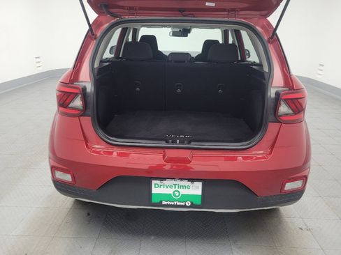 Used 2022 Hyundai Venue SEL FWD image 29