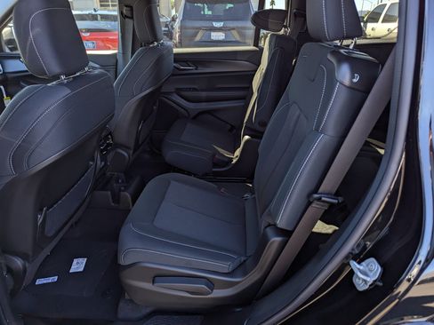 New 2025 Jeep Grand Cherokee L Laredo w/ Trailer Tow Package image 8