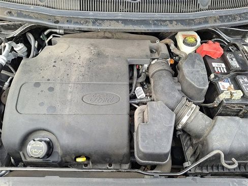 Used 2017 Ford Explorer XLT w/ Equipment Group 201A image 28