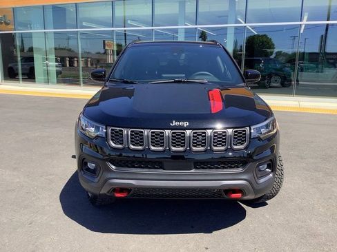 New 2025 Jeep Compass Trailhawk w/ Sun & Sound Group image 4