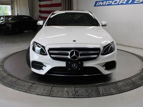 Used 2019 Mercedes-Benz E 300 image 3