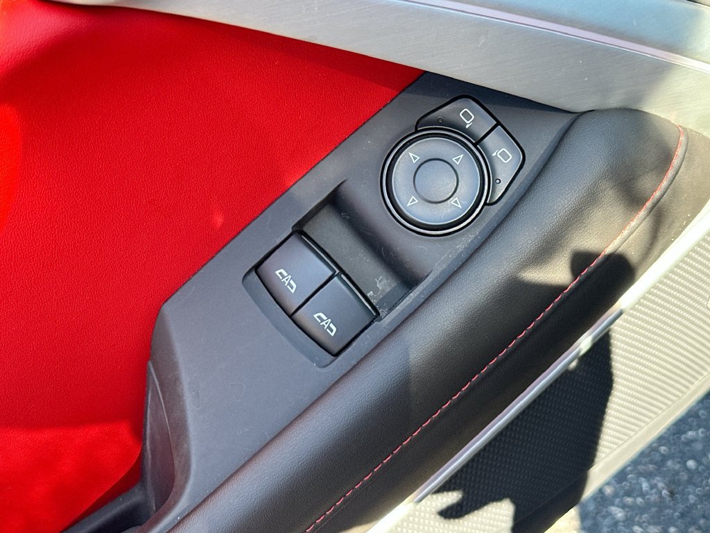 Used 2022 Chevrolet Camaro SS RWD image 17
