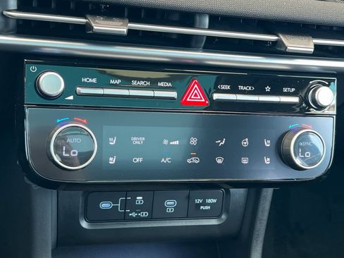 New 2025 Hyundai Tucson Limited image 20