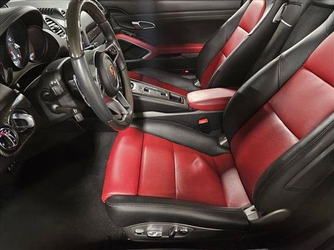 Used 2023 Porsche 718 Boxster S RWD image 15