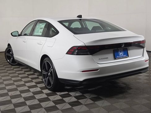 Used 2026 Honda Accord SE image 9