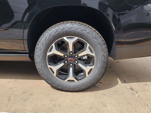 New 2026 GMC Yukon AT4 w/ AT4 Premium Package AWD/4WD image 60
