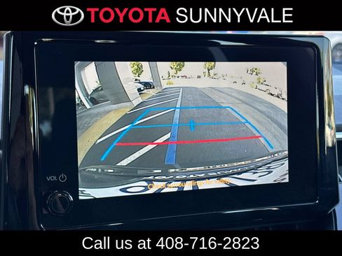 Used 2023 Toyota Corolla LE w/ LE Convenience Package FWD image 23