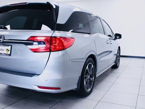 Used 2023 Honda Odyssey Elite image 8