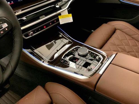 New 2026 BMW X5 xDrive50e w/ Climate Comfort Package image 6