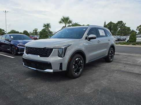 New 2026 Kia Sorento S FWD image 4