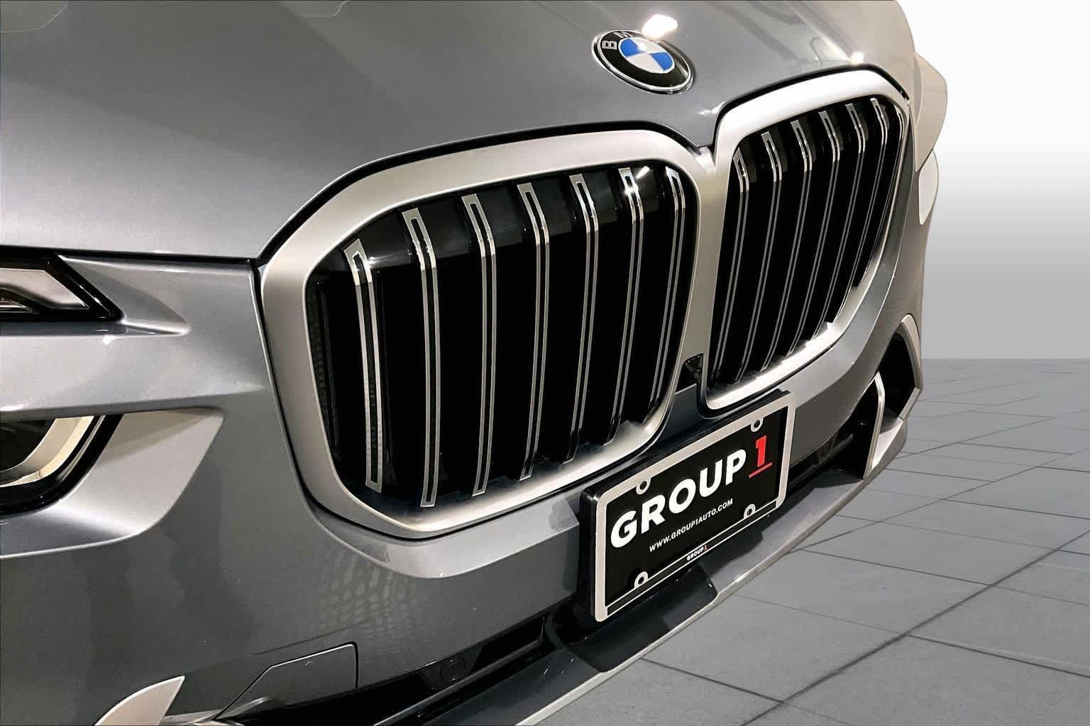 Used 2023 BMW X7 xDrive40i w/ Executive Package AWD/4WD image 31