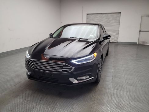 Used 2017 Ford Fusion SE w/ Fusion SE Technology Package image 15