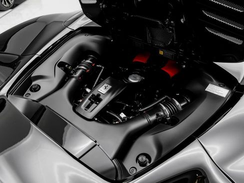 Used 2023 Ferrari F8 Tributo RWD image 57