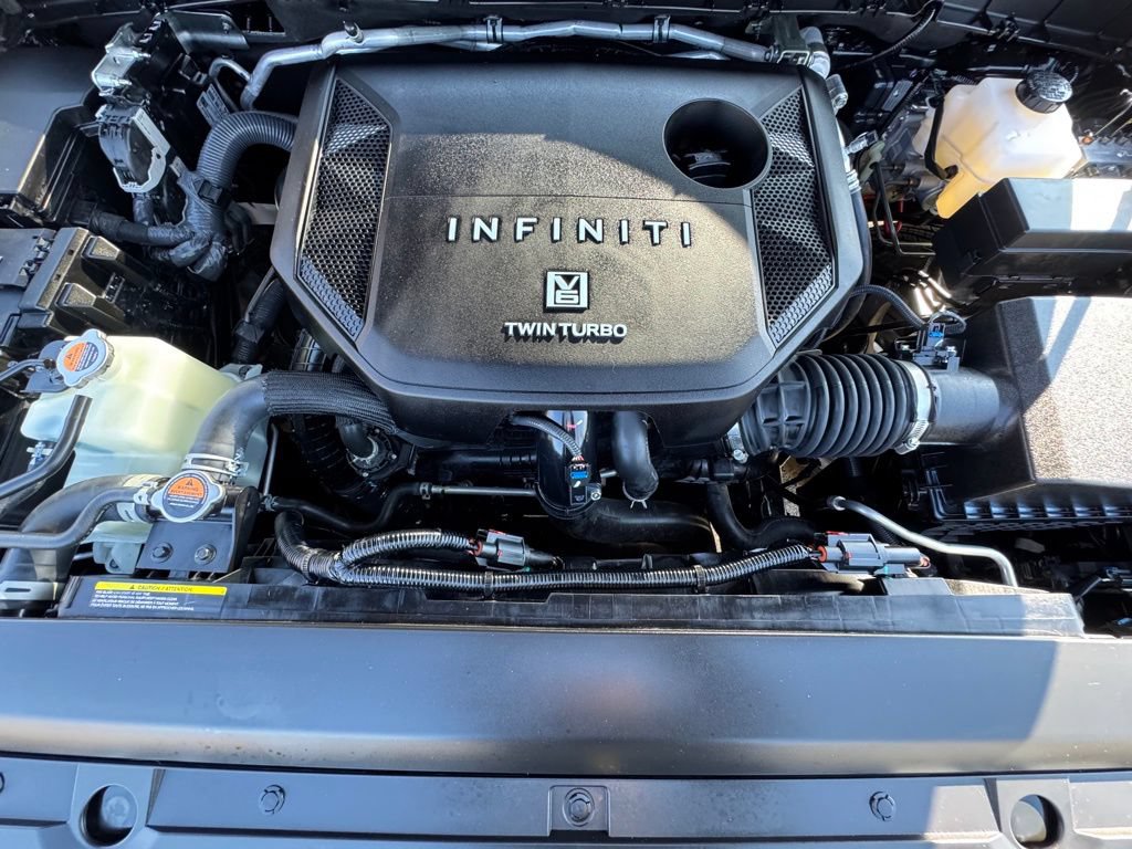 Certified 2026 INFINITI QX80 Luxe w/ Cargo Package AWD/4WD image 33