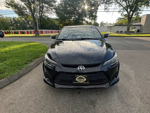 Used 2014 Scion tC FWD image 2