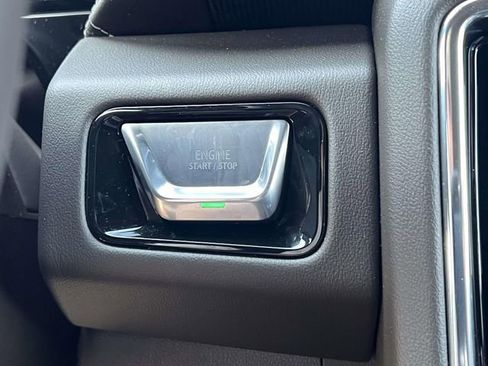 Used 2026 GMC Yukon XL Elevation image 29