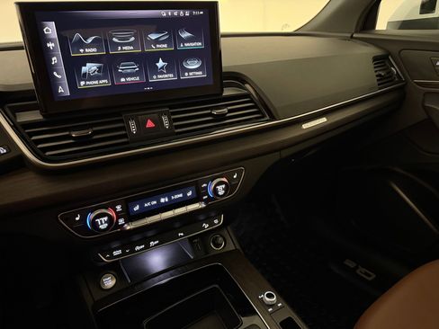 Certified 2024 Audi Q5 2.0T Premium AWD/4WD image 21