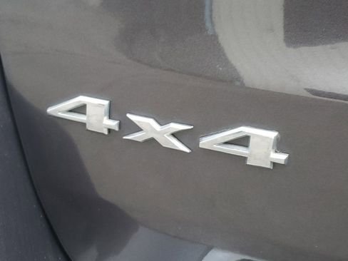 Used 2017 Jeep Grand Cherokee Limited image 7