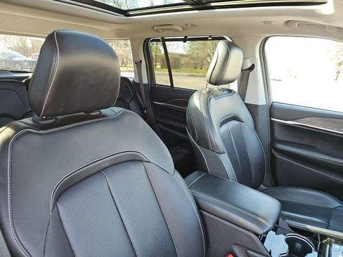 Used 2022 Jeep Grand Cherokee Limited 4xe w/ Luxury Tech Group II image 12