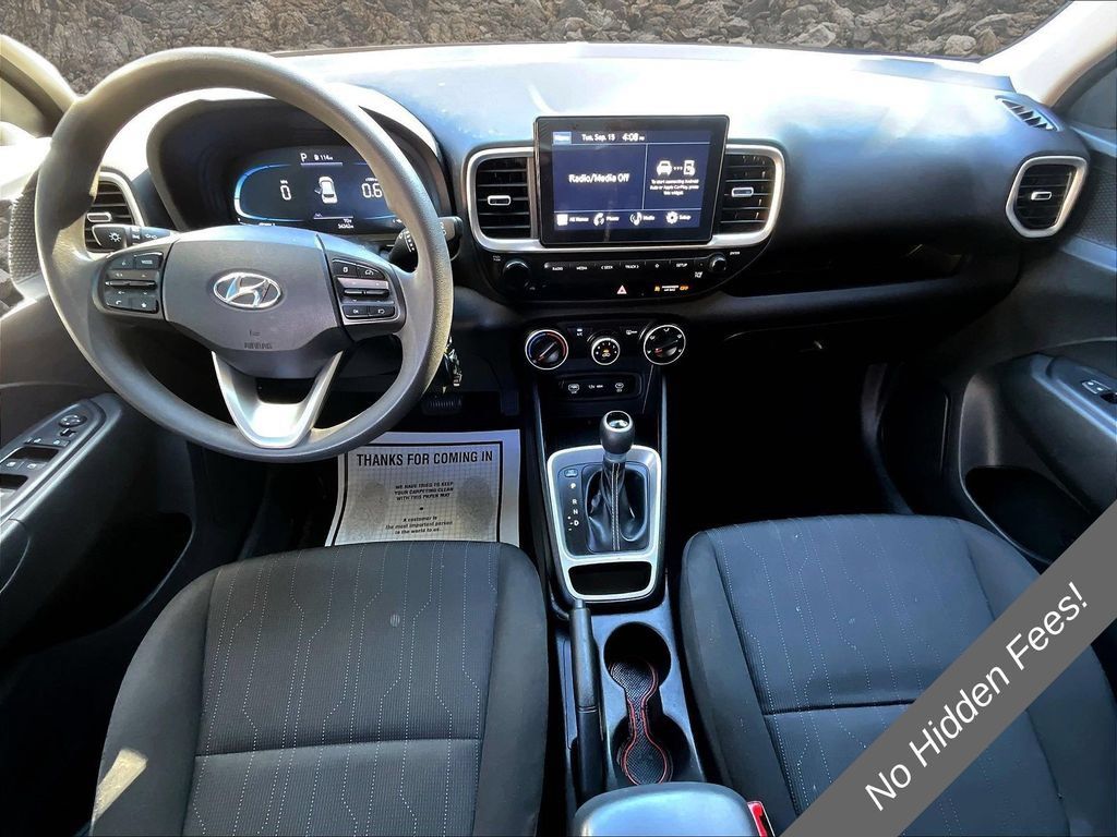 Used 2024 Hyundai Venue SE FWD image 13
