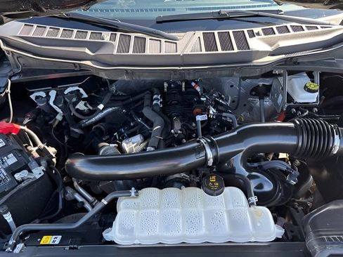Used 2025 Ford F150 Lariat AWD/4WD image 37