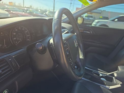 Used 2014 Honda Accord Sport image 12