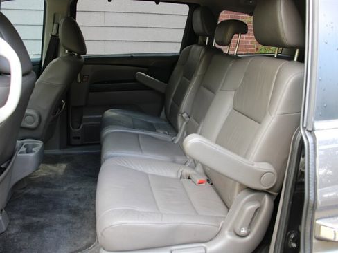Used 2012 Honda Odyssey EX-L image 17
