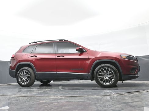 Used 2020 Jeep Cherokee Latitude Plus FWD image 41