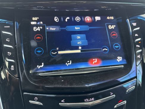 Used 2019 Cadillac Escalade Platinum image 18