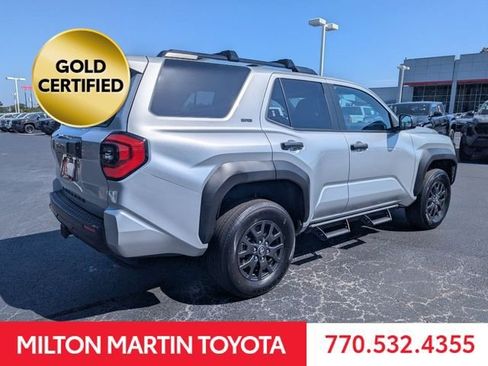 Certified 2025 Toyota 4Runner SR5 AWD/4WD image 3