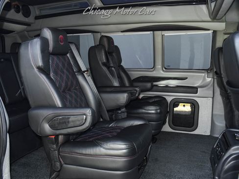 Used 2021 GMC Savana 2500 image 23