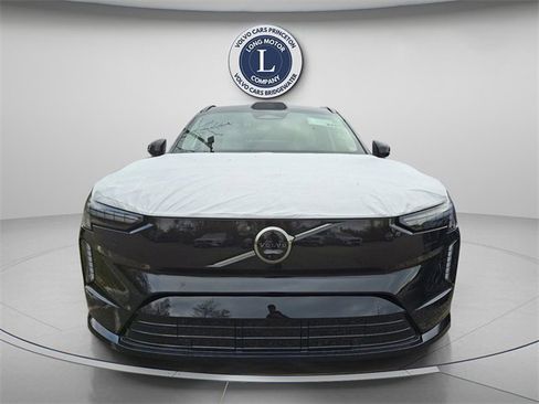 New 2025 Volvo EX90 Plus image 2