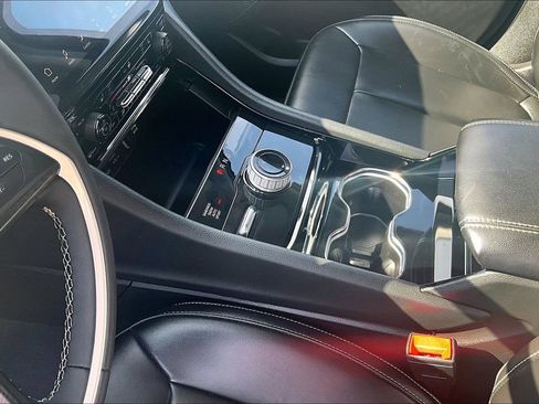 Used 2023 Jeep Grand Cherokee L Limited image 15