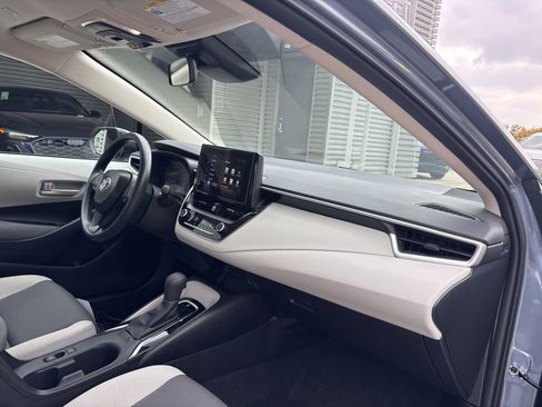 Used 2025 Toyota Corolla LE image 15