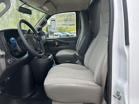New 2026 GMC Savana 3500 w/ Power Convenience Package RWD image 11
