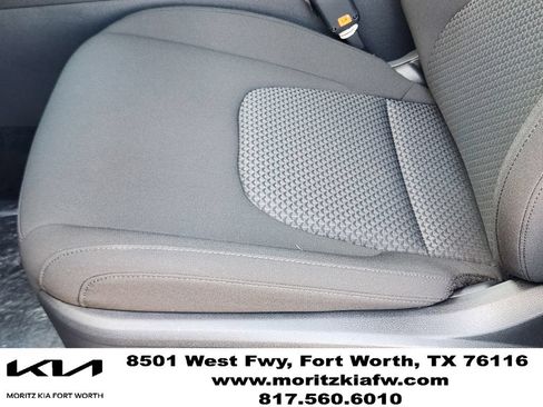 New 2026 Kia Sportage LX w/ LX Convenience Package FWD image 17