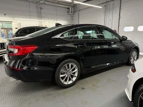 Used 2021 Honda Accord LX image 7