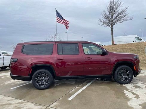 New 2026 Jeep Grand Wagoneer L Limited w/ Premium Group II AWD/4WD image 7