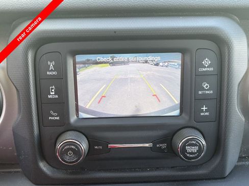 Used 2019 Jeep Wrangler Unlimited Sport S AWD/4WD image 5