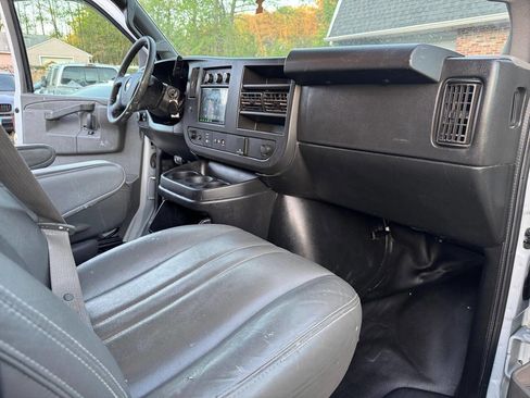 Used 2019 Chevrolet Express 2500 w/ Driver Convenience Package RWD image 26