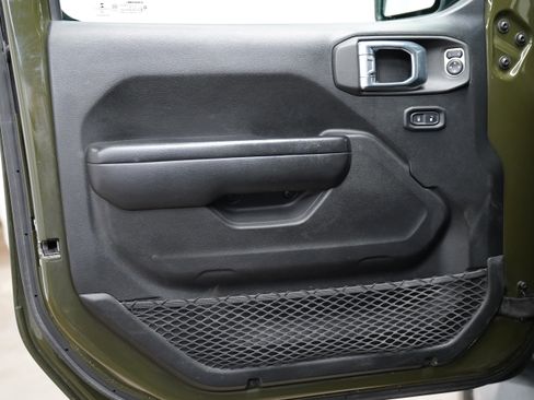 Used 2021 Jeep Wrangler Unlimited Sport AWD/4WD image 16