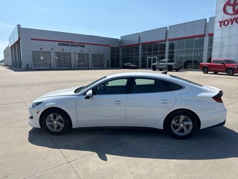 Used 2023 Hyundai Sonata SE FWD image 7