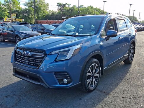 Certified 2023 Subaru Forester Limited AWD/4WD image 3