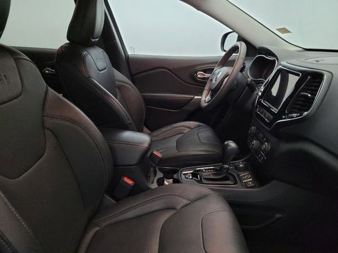 Used 2021 Jeep Cherokee Limited image 21